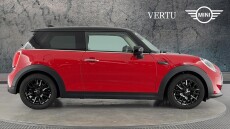 MINI Hatchback 1.5 Cooper Classic Premium 3dr Petrol Hatchback